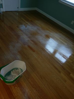 Before & After House Cleaning (Window Cleaning, Floor Cleaning) in Reading, MA (4)