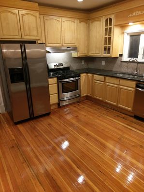 Woburn, MA House Cleaning - AFTER: Kitchen, Appliances & Floors (1)