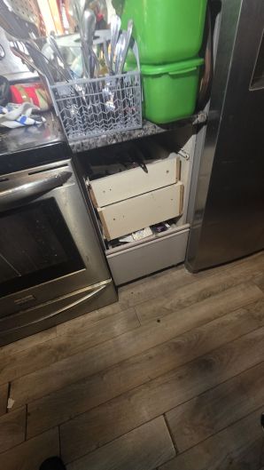 Hoarding Cleanup & Junk Removal in Gloucester, MA (Before) (3)