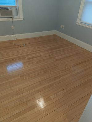 Before & After House Cleaning in Salem, MA (8)