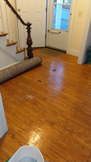 Move in Cleaning, Before & After in North Andover, MA (2)