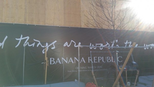 Below are Before and After Cleaning Photos at Banana Republic in Lynnfield, MA